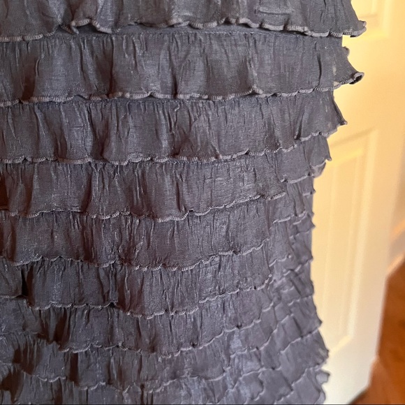 LOFT Sleeveless Tiered Top | Small - Picture 7 of 8